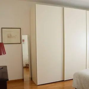 https://lario-home.italymilanhotels.net