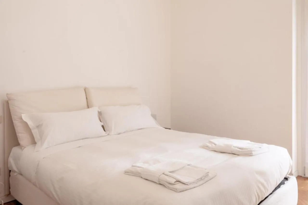 Apartment Bnbutler - Casa Lario - Isola District Milan