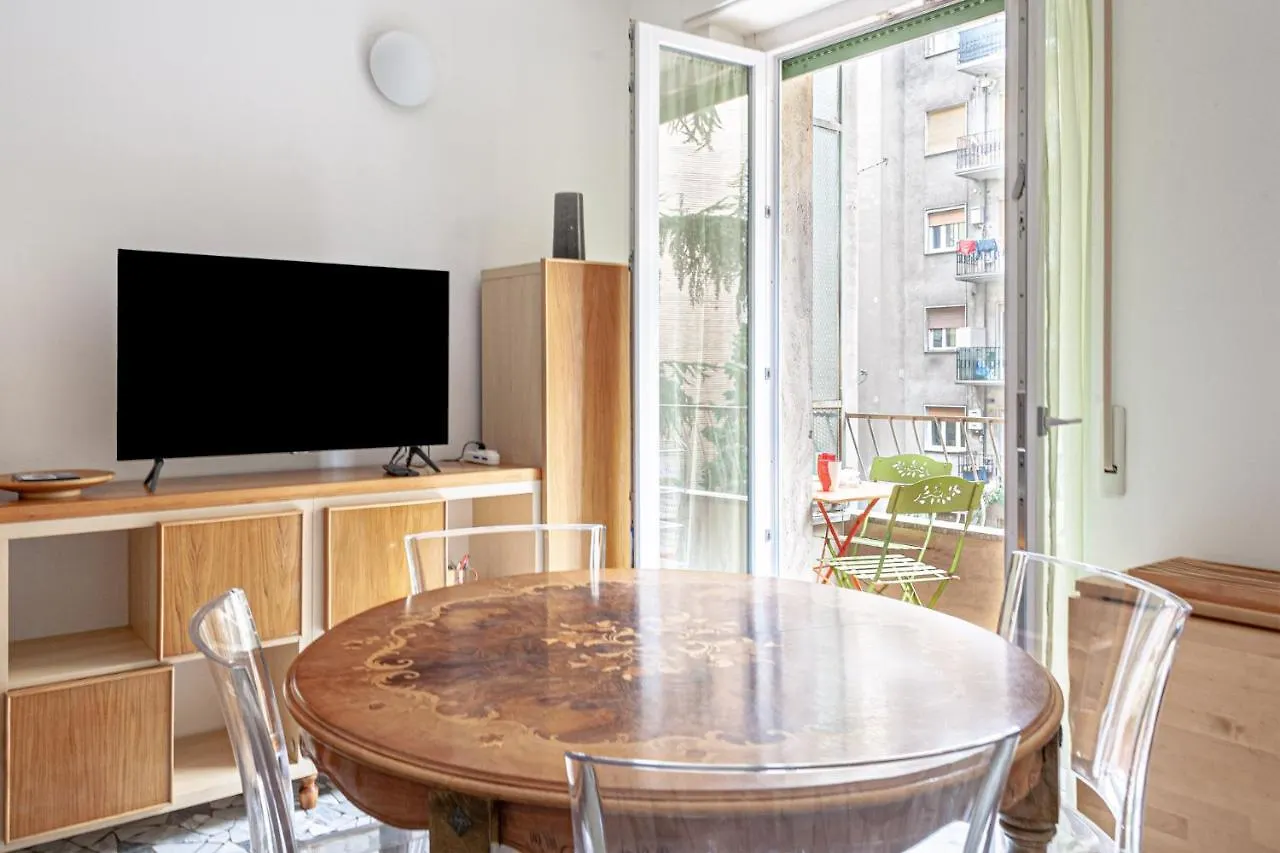Bnbutler - Casa Lario - Isola District Milan
